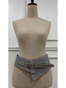 Cinturón tachas gris