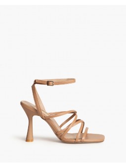 Sandalia tiras tacón fino nude