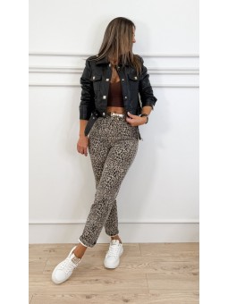 Chaqueta polipiel bolsillos...