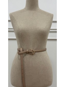 Cinturón fino hebilla...