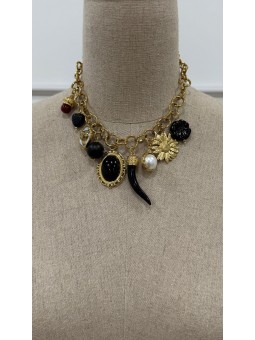 Collar diente negro