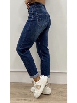 Pantalón mom fit denim oscuro