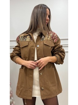 Parka brillos hombros camel