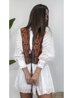 Chaleco boho bordados marrón