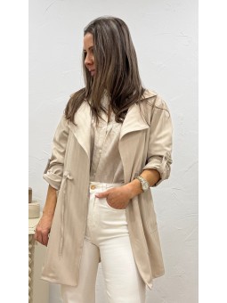 Chaqueta fluida beige