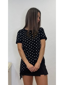 Camiseta asimétrica lunares...