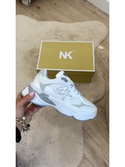 Deportiva NK blanca PREVENTA