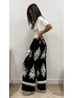 Pantalón estampado negro
